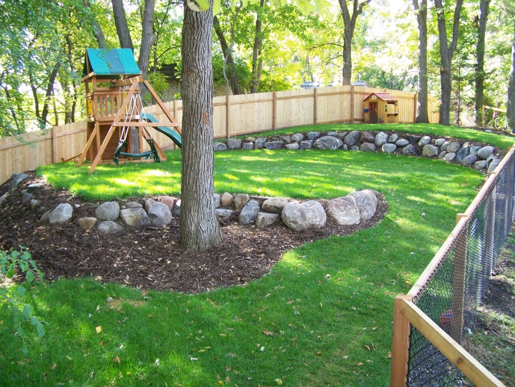 Optimized-backyard-play-area-fence-edina-mn